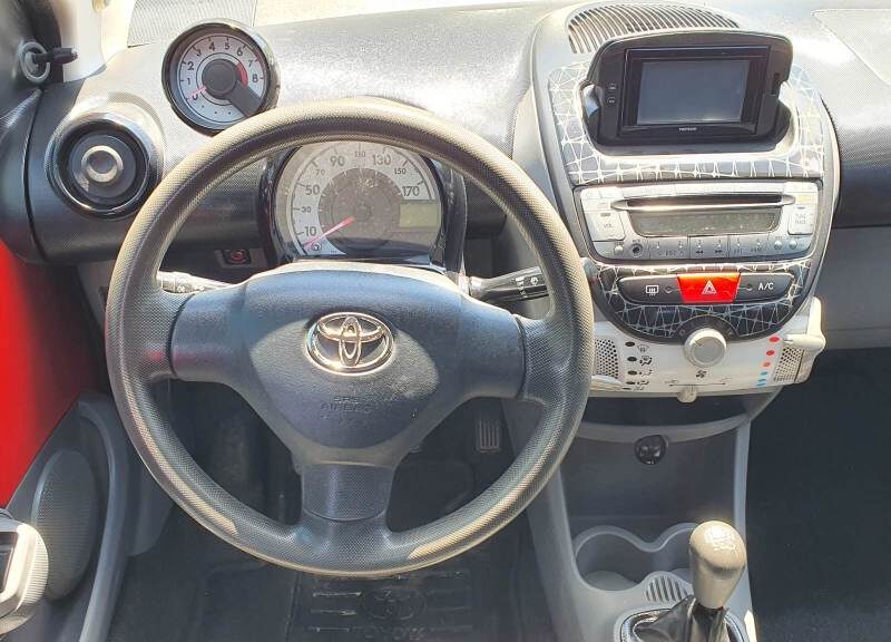 Toyota Aygo 12v NAVI 2012