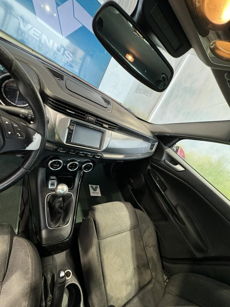 Alfa Romeo Giulietta JTD DIESEL 2011