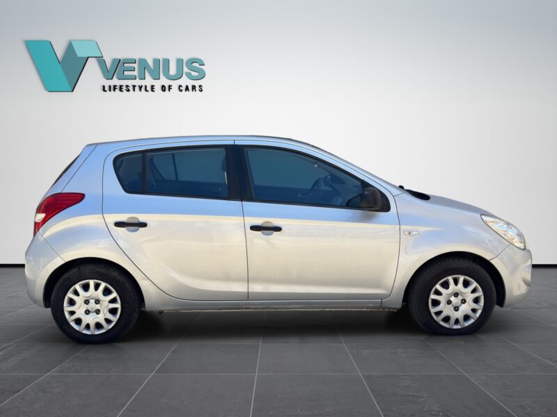 Hyundai i20 CRDi DIESEL 2012