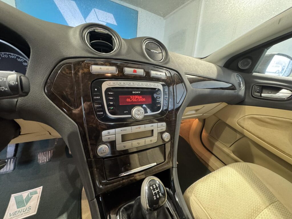 Ford Mondeo Ghia 16v 2008