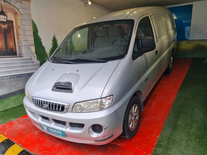 Hyundai H-1 CRDi DIESEL 2005