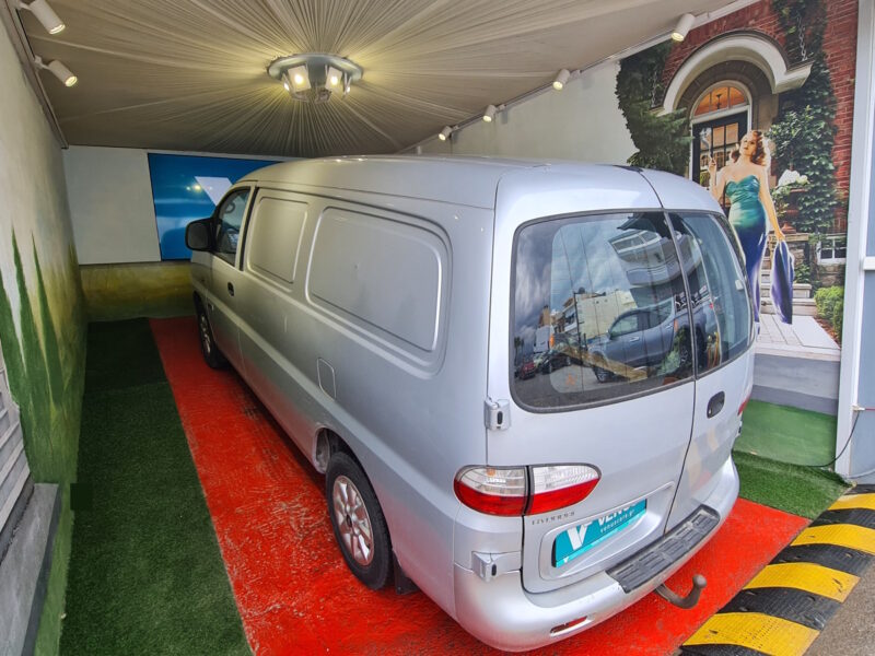 Hyundai H-1 CRDi DIESEL 2005