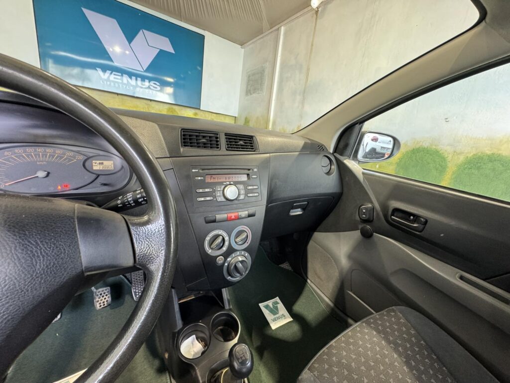 Daihatsu Cuore 12v 2008