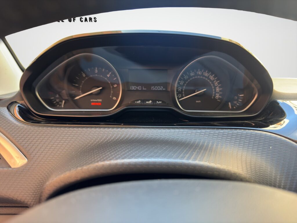 Peugeot 2008 Blue HDI Diesel 2016