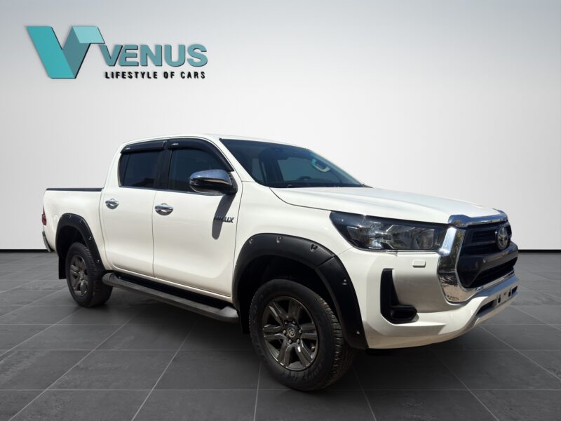 Toyota Hilux D-4D Double Cabin 4x4 Auto 2023 ΕΤΟΙΜΟΠΑΡΑΔΟΤΟ