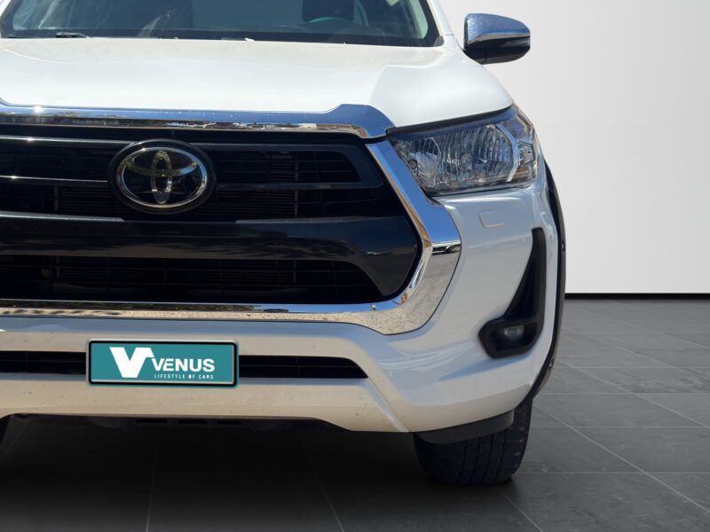 Toyota Hilux D-4D Double Cabin 4x4 Auto 2023 ΕΤΟΙΜΟΠΑΡΑΔΟΤΟ