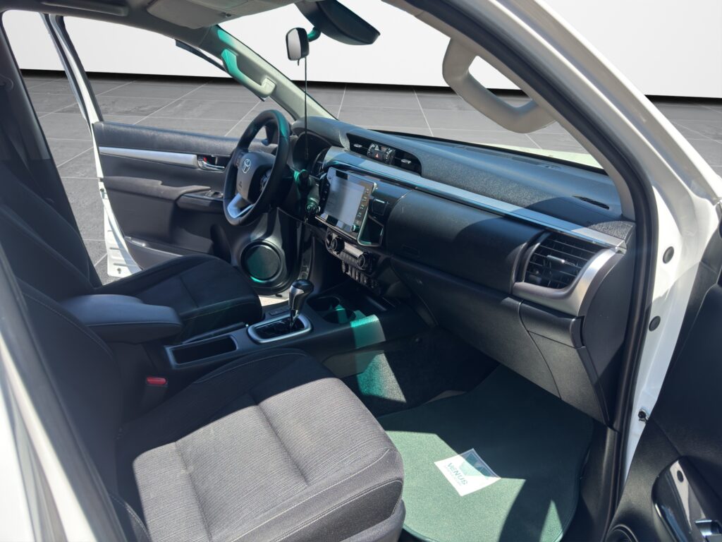 Toyota Hilux D-4D Double Cabin 4x4 Auto 2023 ΕΤΟΙΜΟΠΑΡΑΔΟΤΟ