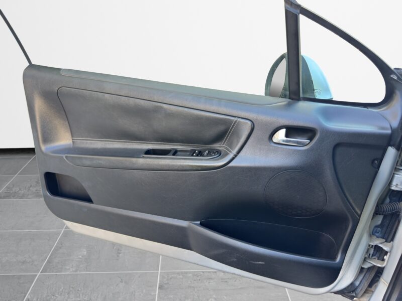 Peugeot 207CC Cabrio Auto 2009