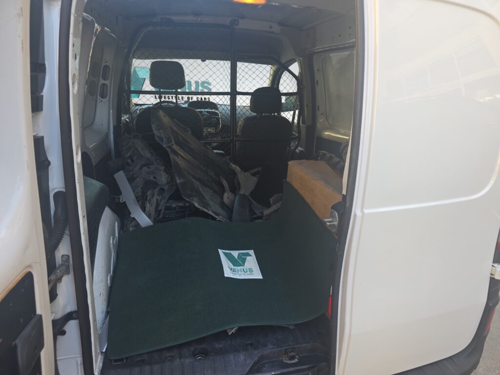 Renault Kangoo BlueHdi Diesel Van 2014