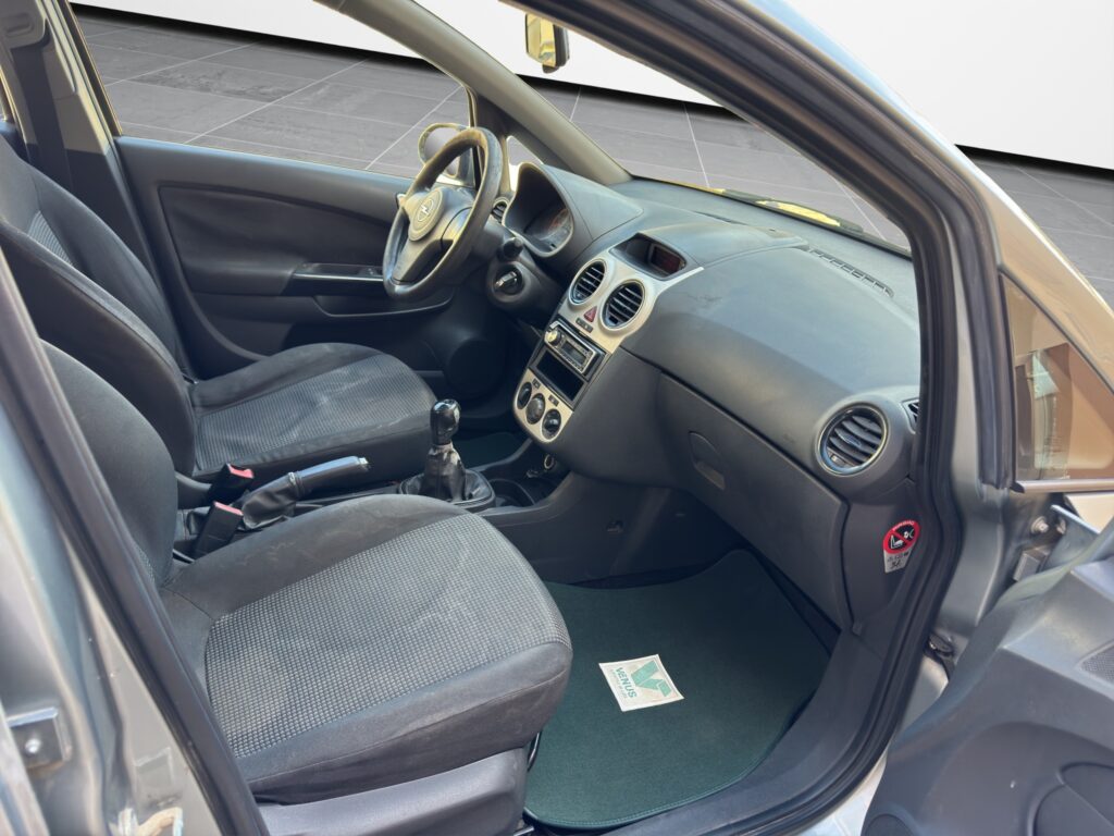 Opel Corsa 1.2 16v Twinport 2010