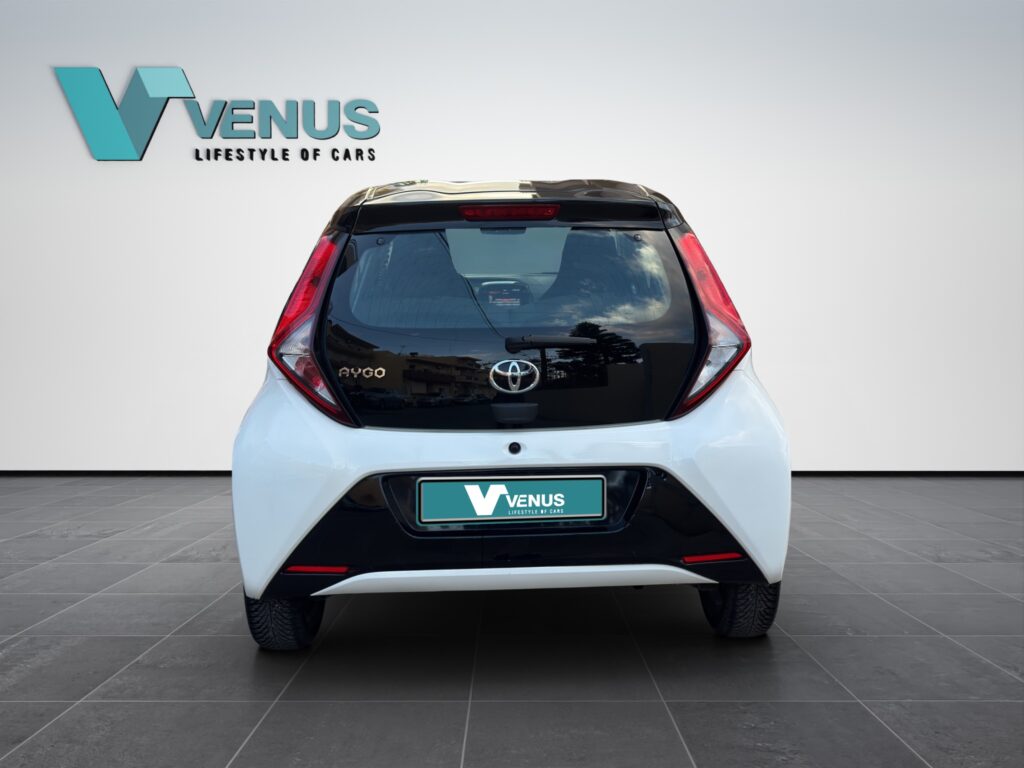 Toyota Aygo Auto 2021