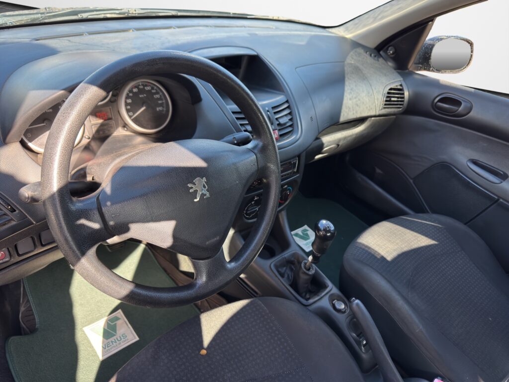 Peugeot 206+ 2010