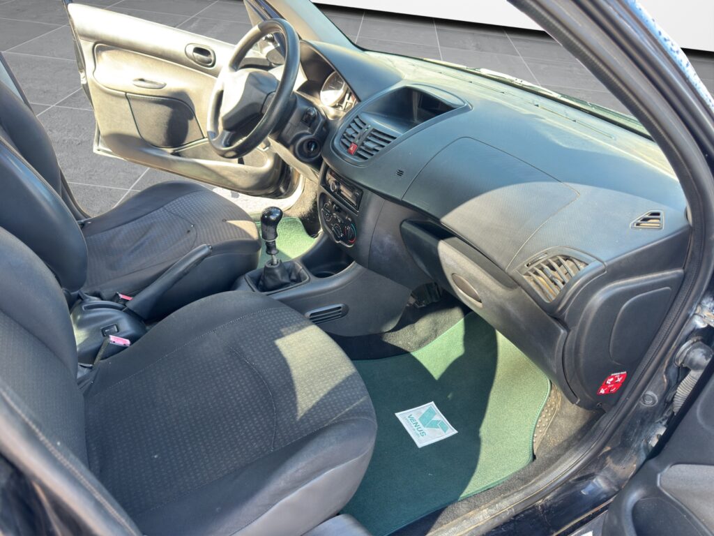Peugeot 206+ 2010