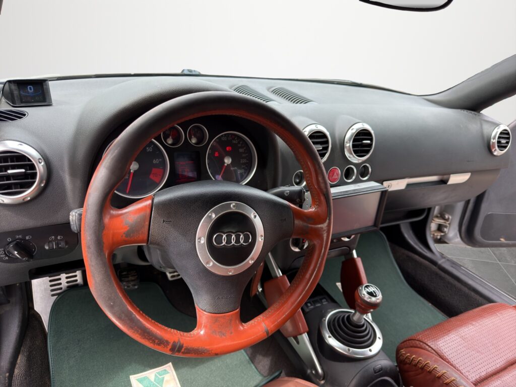 Audi TT Turbo Quattro Cabrio Roadster 2005