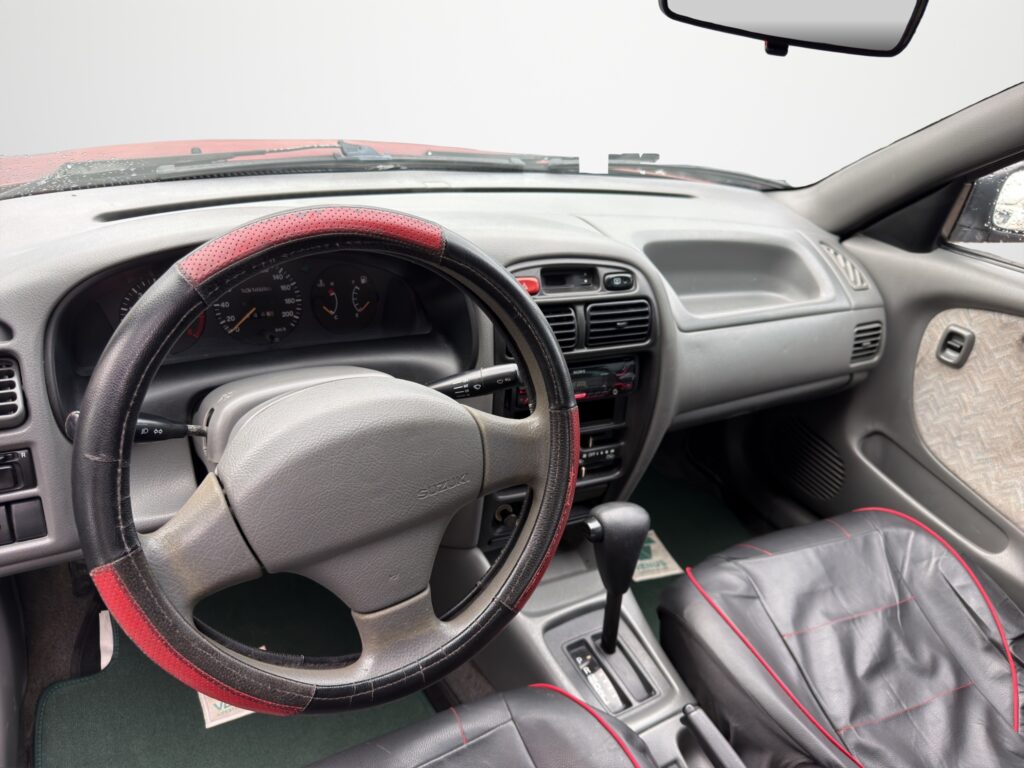 Suzuki Baleno Auto 2000