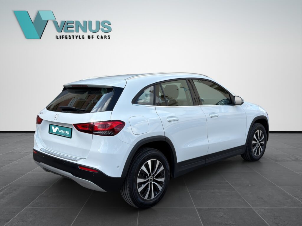 Mercedes-Benz GLA 250e Hybrid Plug-In Auto 2022