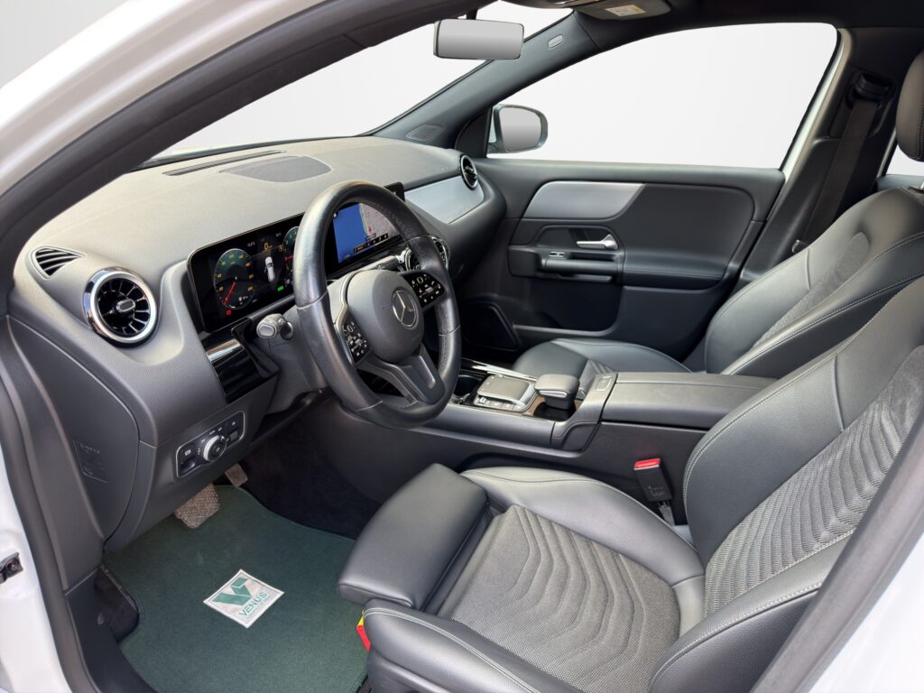 Mercedes-Benz GLA 250e Hybrid Plug-In Auto 2022