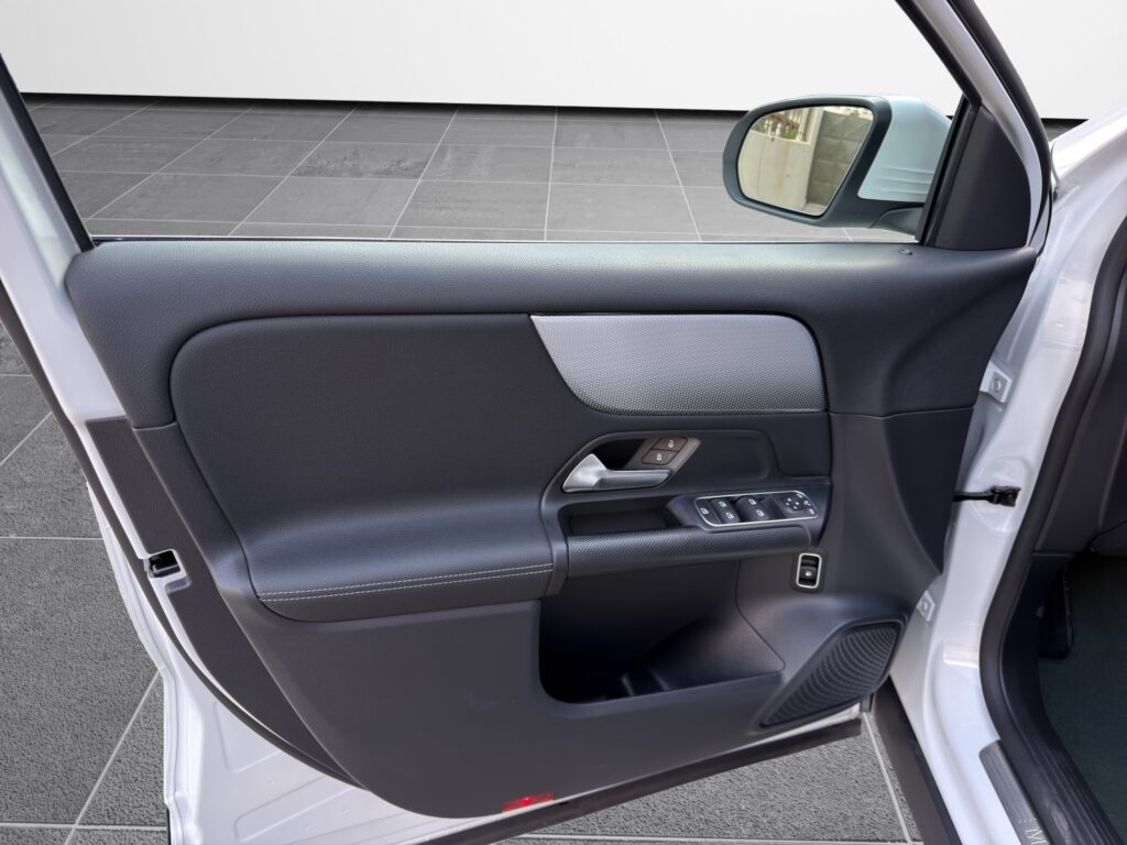 Mercedes-Benz GLA 250e Hybrid Plug-In Auto 2022