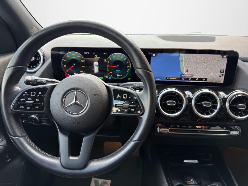 Mercedes-Benz GLA 250e Hybrid Plug-In Auto 2022