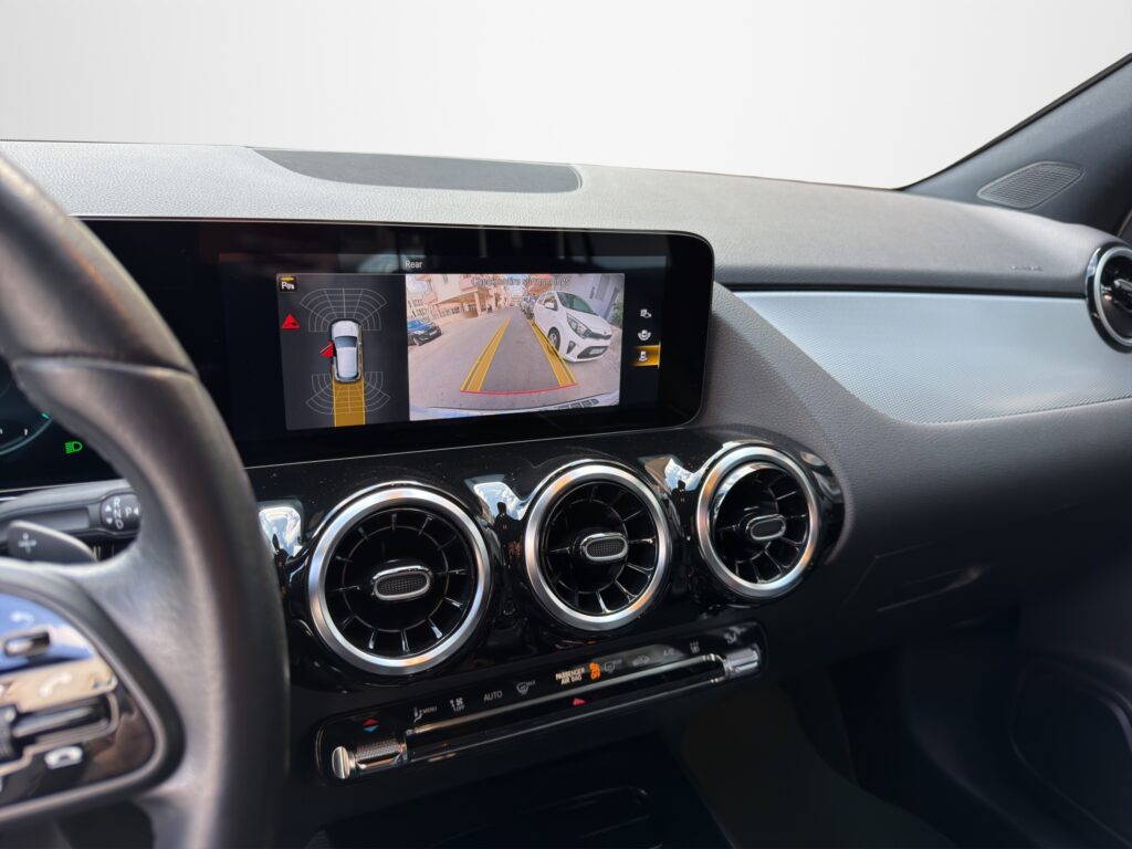 Mercedes-Benz GLA 250e Hybrid Plug-In Auto 2022