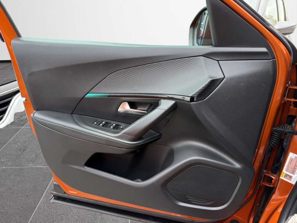 Peugeot 2008 1.5 BlueHdi Auto Diesel 2022