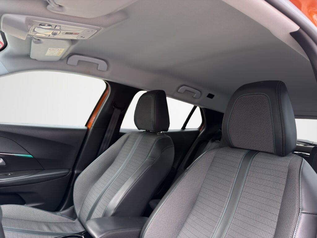 Peugeot 2008 1.5 BlueHdi Auto Diesel 2022