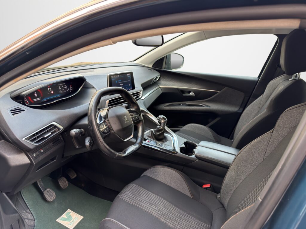 Peugeot 3008 1.5 BlueHDI Auto Diesel 2021