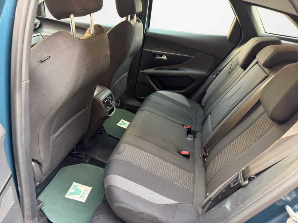 Peugeot 3008 1.5 BlueHDI Auto Diesel 2021