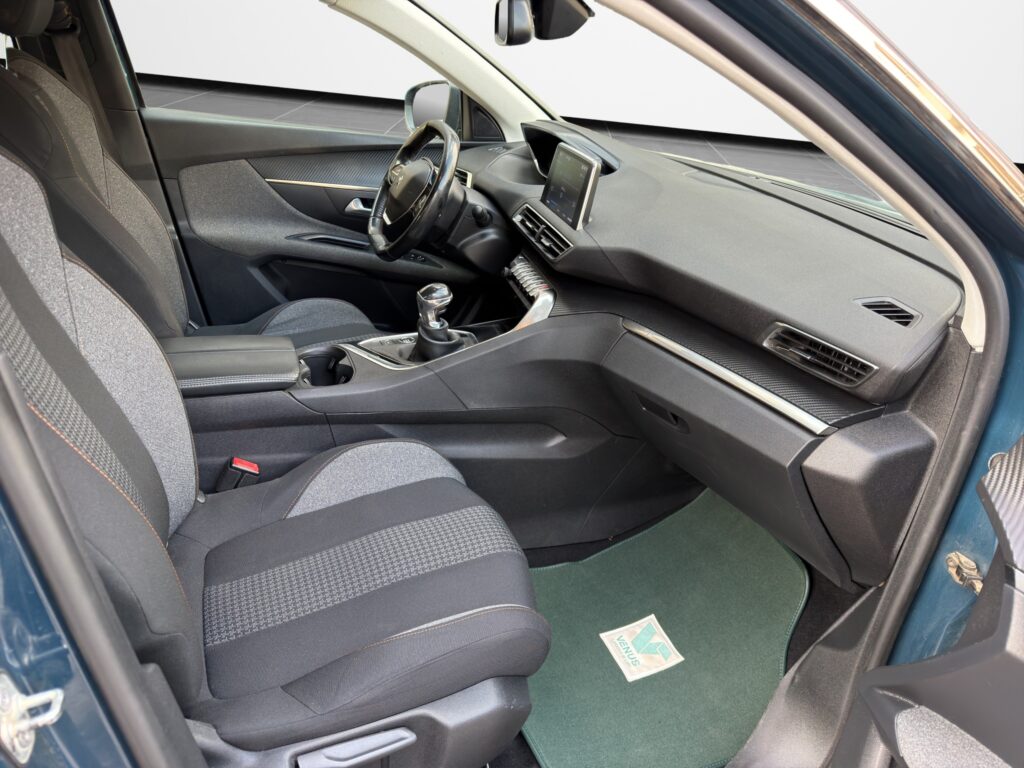 Peugeot 3008 1.5 BlueHDI Auto Diesel 2021